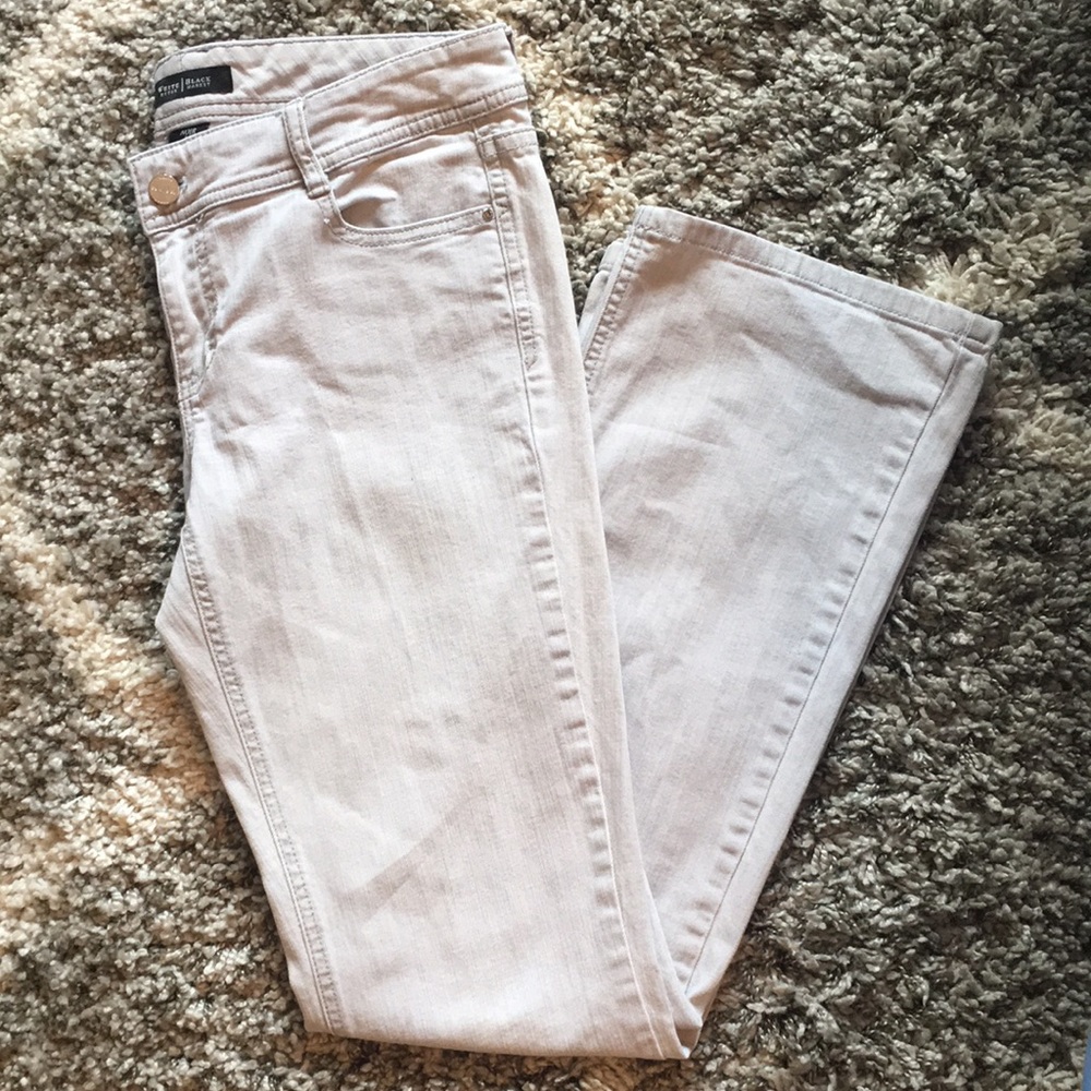 White House Black Market Women’s size 6R Jeans